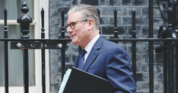 L’affaire Mendelson-Epstein adesso mette in crisi il gabinetto Starmer