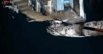 Copertina di Rapina in banca a Napoli, dentro il cunicolo scavato sotto il caveau: la video-ricostruzione 3D dei carabinieri