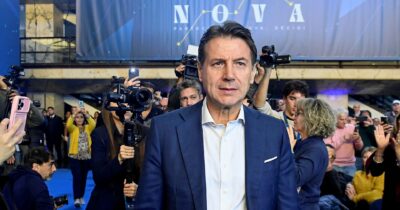 Copertina di M5S, il debutto della Costituente. Conte: “Alleanza sui programmi”