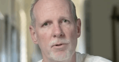 Copertina di “Mi è stato diagnosticato il morbo di Parkinson. È una lotta ogni giorno, ma posso ancora suonare la chitarra”: lo rivela Tom Dumont dei No Doubt