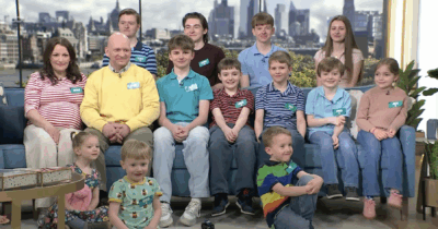 Copertina di “Aspetto che nasca il mio 14esimo figlio a 46 anni. Mio marito aveva fatto la vasectomia, ma sono rimasta incinta lo stesso”: la storia di Natalie Jackson