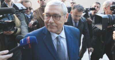 Copertina di Voto, il bestiario siculo: familismo, vari condannati e tanti dinosauri