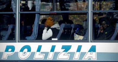 Copertina di “È incostituzionale pagare gli avvocati pro-rimpatri”: intervista al giurista Antonio D’Andrea