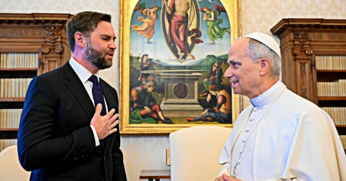 Vance fa dietrofront sul Papa: “Grato che non voglia dibattere con Trump”