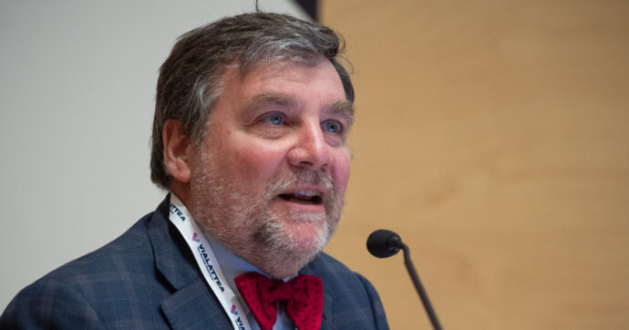 Giornata mondiale della Terra, Mercalli: “Siamo alla catastrofe climatica, ma continuiamo a inquinare persino con l’apparato militare”