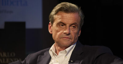 Copertina di Calenda difende i sabotaggi contro l’Ue: “Nord Stream? Gli ucraini hanno fatto bene a distruggerlo”