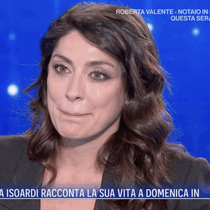 “Mio padre mi è mancato tantissimo, ma non l’ho mai colpevolizzato. Forse in passato per questo ho cercato compagni più grandi. Lo capirò probabilmente”: Elisa Isoardi commossa