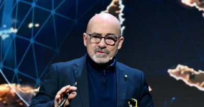 Copertina di Da Poste a Leonardo, la norma anti-buonuscite del Tesoro non è stata quasi mai applicata