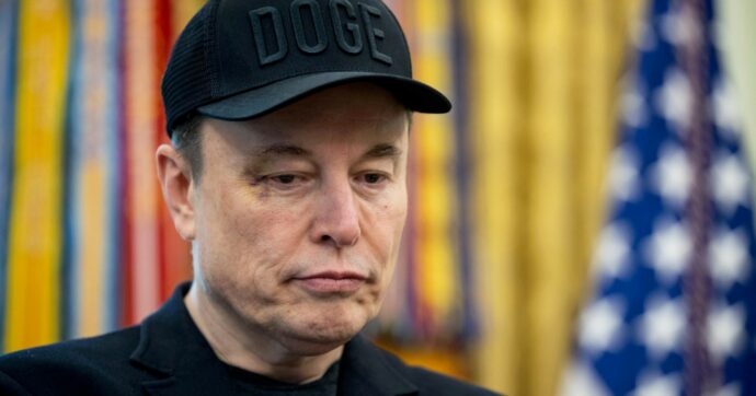 Elon Musk dà buca alla Procura che indaga sui porno illeciti su X