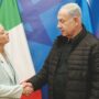 Copertina di Il bluff di Meloni sul patto Ue-Israele: no alla revoca