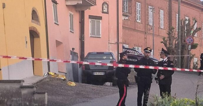 Femminicidio a Vignale Monferrato: donna uccisa in strada con una coltellata alla gola. “Tra fine novembre e inizio dicembre già aggredita”