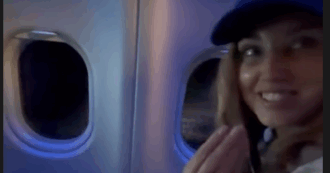 Copertina di “Non ho mai visto niente di simile da un aereo prima d’ora. Mi ca*o”: attimi di terrore per Chiara Ferragni durante il volo di ritorno dall’Africa