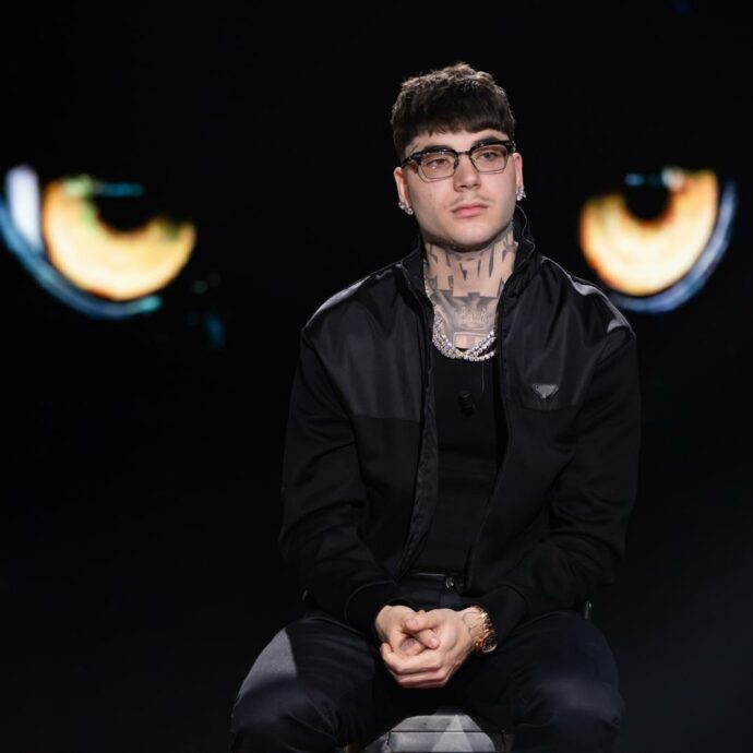 “La pistola che ho usato non è mai stata trovata. Quella che c’era nel cespuglio? Sì era mia, cioè… Non lo so. Fedez mi ha danneggiato”: lo rivela Shiva