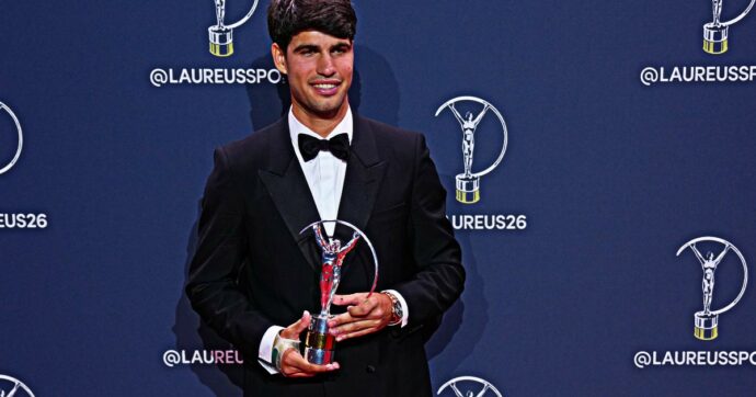 “Devo fare un altro esame al polso, Sinner rimarrà numero 1 per un po’ più di tempo”: Alcaraz parla del suo infortunio