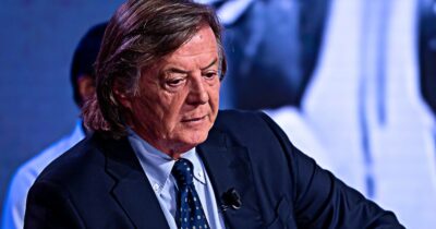 Copertina di Panatta: “A Roma mancano due settimane, io non ho ricevuto nessun invito. Però mi è arrivato quello di Parigi”