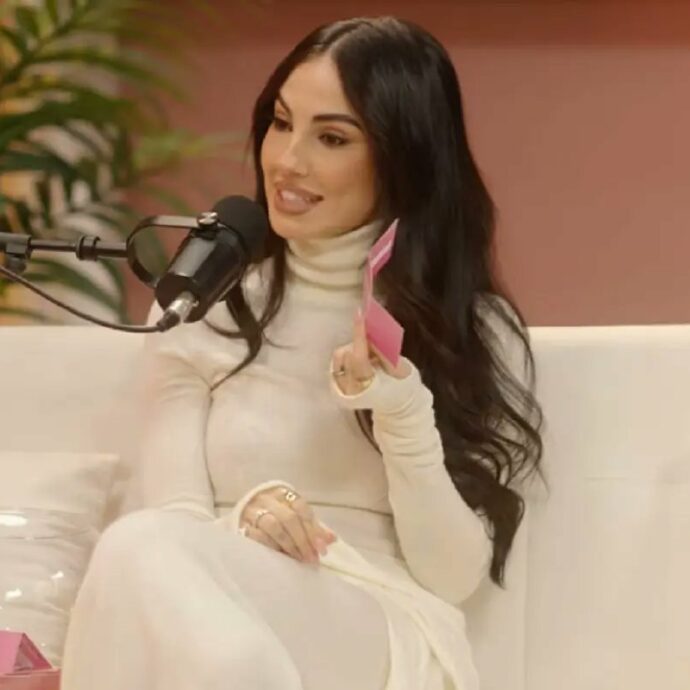 “Tony Effe è ossessionato dall’aspirapolvere. Vuole un altro figlio maschio, lo vorrebbe subito”: le confessioni di Giulia De Lellis