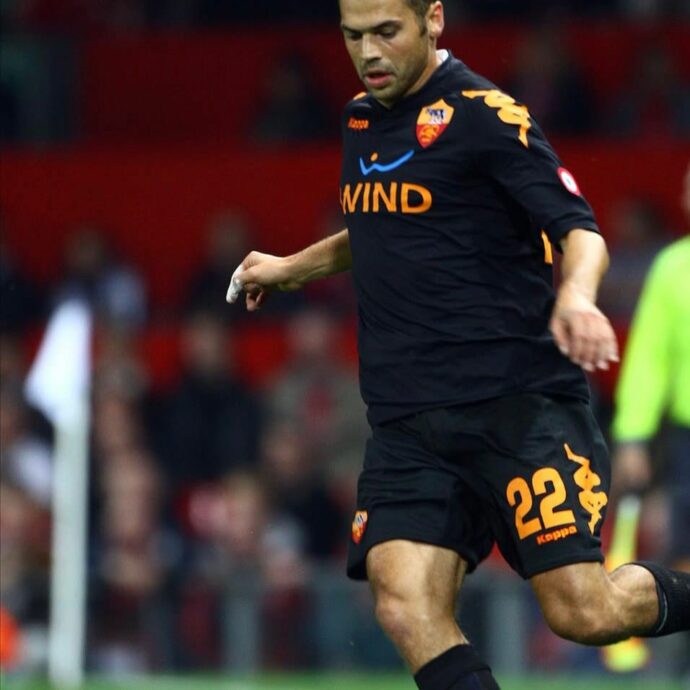 Da calciatore di Serie A ad autista Uber: la nuova vita dell’ex giocatore di serie A Max Tonetto