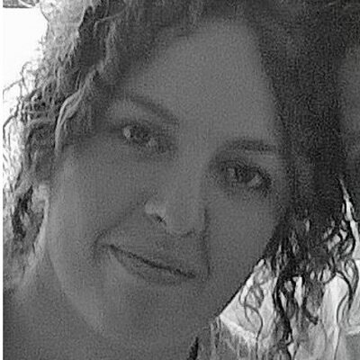 Copertina di Il rosario tra le mani e il “disagio invisibile”, la procura indaga sul quadro clinico della donna che si è uccisa con i suoi figli