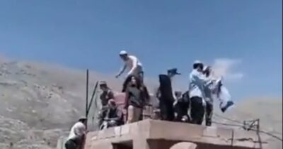 Copertina di Gruppo di coloni israeliani entra in Siria: “Vogliamo insediarci qui”. Arrestati dall’esercito