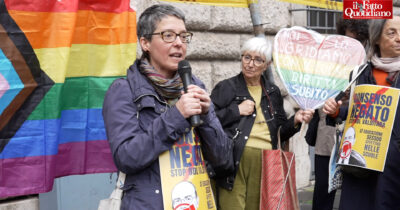 Copertina di Educazione affettiva nelle scuole, protesta contro Valditara: “Ddl sul consenso mette il bavaglio alla libertà di insegnamento”