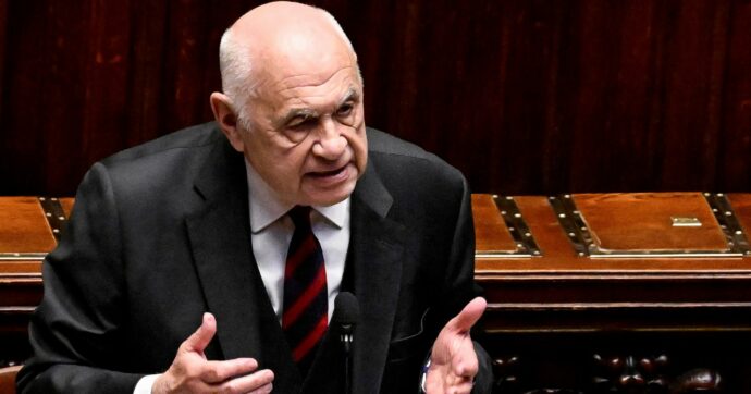 Nordio torna e coccola  i corruttori: “La modesta quantità è giusto valga anche per le mazzette”