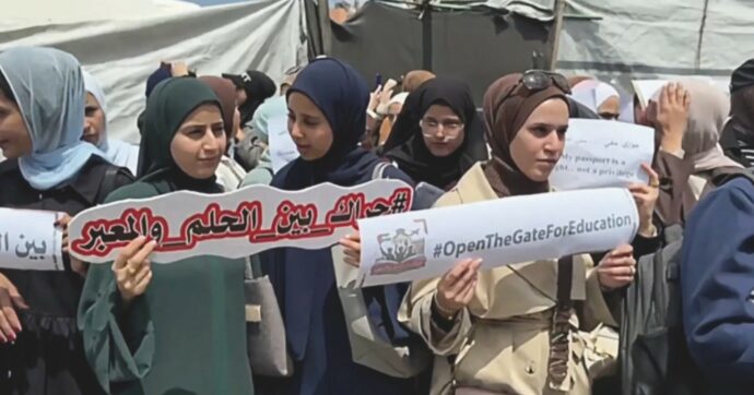Bloccati a Gaza nonostante 165 borse di studio pronte