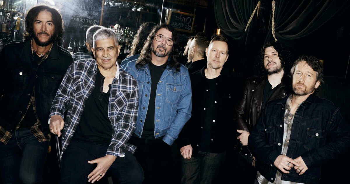 “Taylor Hawkins è morto e non si può sostituire, c’è solo un senso di vuoto. Lui avrebbe amato l’album Your Favorite Toy”: parla Dave Grohl dei Foo Fighters