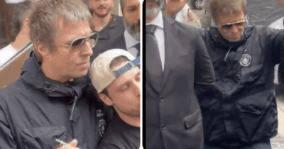 Copertina di Liam Gallagher è a Roma per incantare i fan e non solo: “Suoneremo qui”. La promessa di una data e l’attesa della conferma