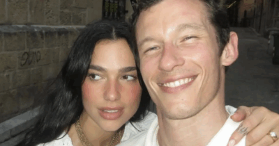 Copertina di Dua Lipa si sposerà con Callum Turner a Palermo: “La wedding planner è Alessandra Grillo, già ingaggiata da Chiara Ferragni e Fedez per il matrimonio a Noto”