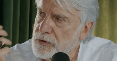 Copertina di “Ci sono adulti che sembrano adolescenti con dinamiche simili ai war games, del tipo ‘Se fai così, allora ti sparo un razzo'”: parla Paolo Crepet – IL VIDEO