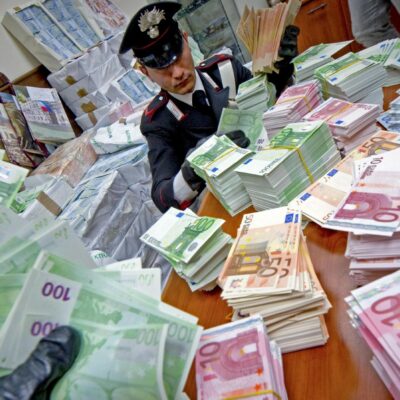 Copertina di Olio, limoni e prosciutti: i grandi danni della “modica quantità” di corruzione che Nordio vuol perdonare