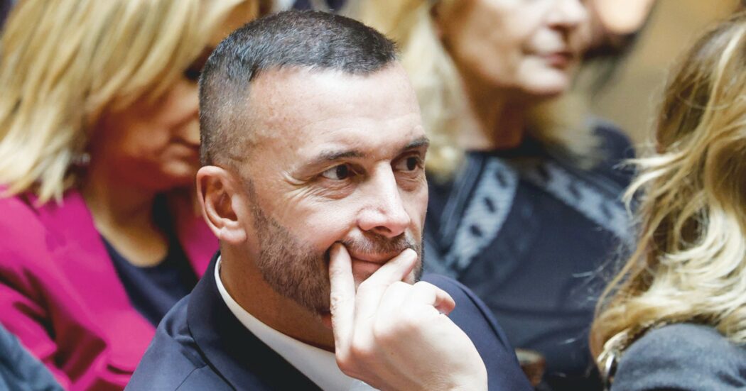Casalino corre nel suo comune per candidarsi poi alle Politiche