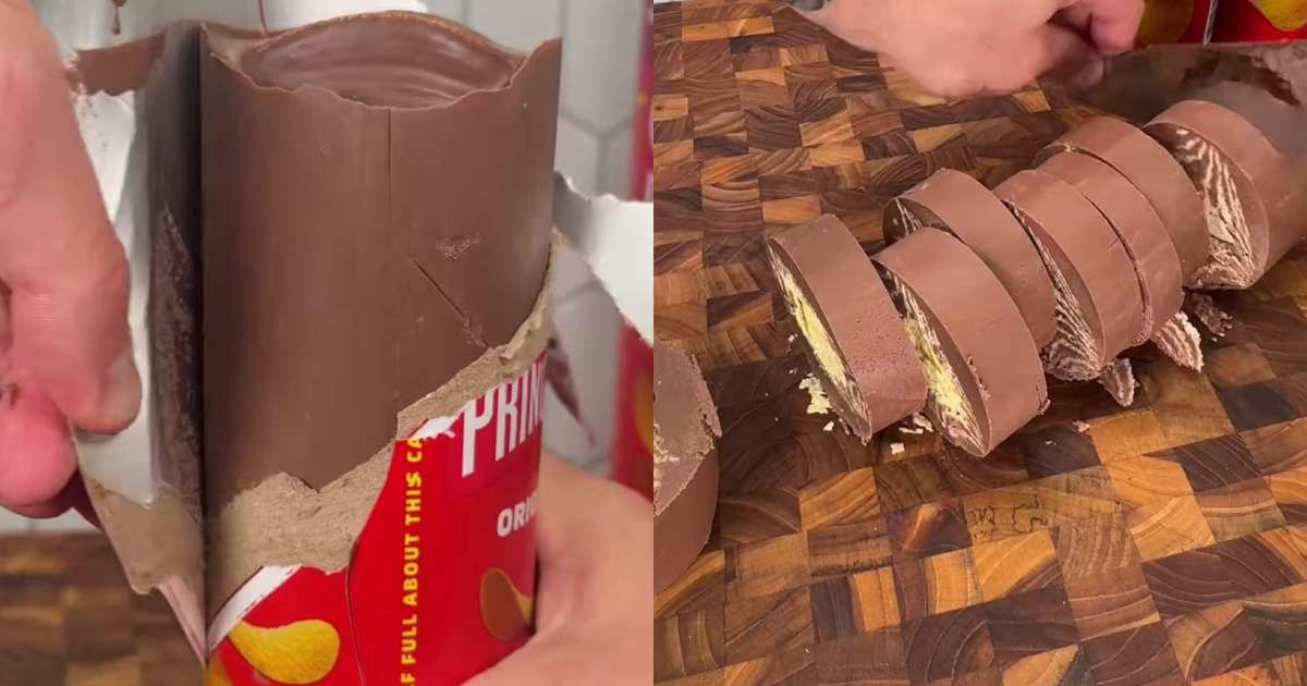 Pringles e cioccolato: ecco la non-ricetta che sta spopolando sui social. Preparazioni ridotte all’osso, costruite più per essere filmate che mangiate