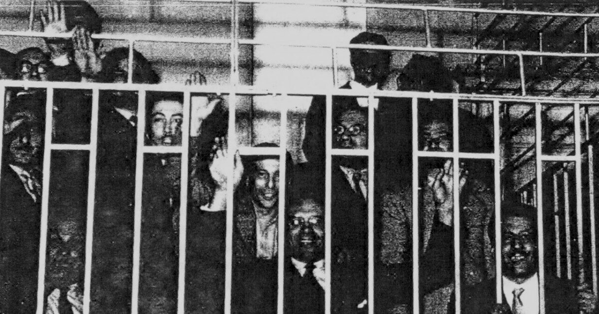 25 aprile | La valanga di fascisti impuniti: “L’Italia perdonò troppo presto, fu negata la giustizia. Ma contro il revisionismo serve raccontare anche le vendette del post-Liberazione: così si rafforza il racconto della Resistenza”