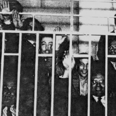 Copertina di Il 25 aprile e i fascisti impuniti: “L’Italia perdonò troppo presto, fu negata la giustizia. Ma contro il revisionismo serve raccontare anche le vendette del post-Liberazione”