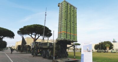 Copertina di Il riarmo del governo senza soldi: navi, aerei e carri per 36 miliardi