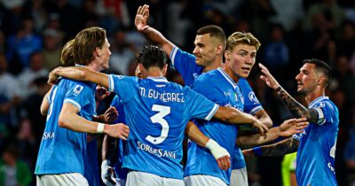 Copertina di Il Napoli vince e si diverte contro la Cremonese: rimandata la festa scudetto dell’Inter