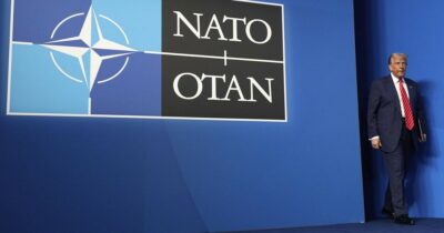 Copertina di Trump-Nato, il rapporto è ai minimi storici: così gli Alleati pagano il dissenso sull’Iran e prendono le distanze dagli Usa