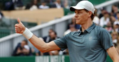 Copertina di Atp Madrid, Sinner oggi in campo contro Bonzi: comincia la caccia al record | Quando gioca e dove vederlo