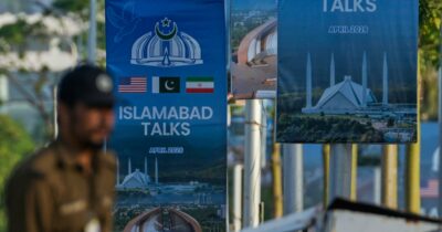 Copertina di Falliscono i colloqui di Islamabad tra Usa e Iran. Trump non esclude il ritorno alla guerra: “Non abbiamo ancora deciso”