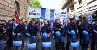 25 aprile, spari a Roma: feriti due manifestanti iscritti all’Anpi. A Milano allontanata la Brigata ebraica dal corteo. Meloni: “Aggressioni e insulti da chi dice di difendere la libertà”