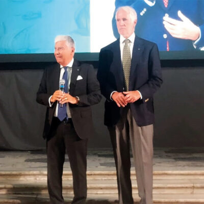 Copertina di New Genova: Salis trova poltrone ad amici e trombati