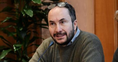 Copertina di Maurizio Acerbo: “Rifondazione si allei col Campo largo per spedire a casa Meloni”