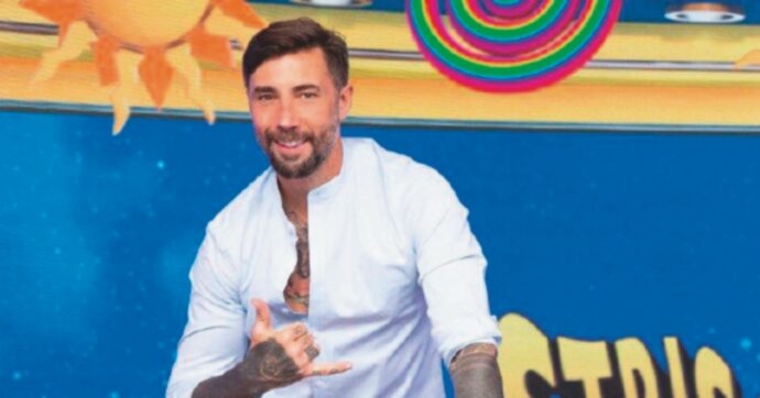 “Certe raddrizzate di Ricci, il pallore di Salmo in aereo e il cervo morto in piscina”