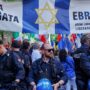 Copertina di Urla e fischi per Brigata ebraica a Milano, Pd pro-Israele e FI: cacciati dal corteo