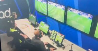 Copertina di “È rigore?”, nella sala Var si cambiò decisione durante Udinese-Parma. Il video pubblicato dall’agenzia AGI