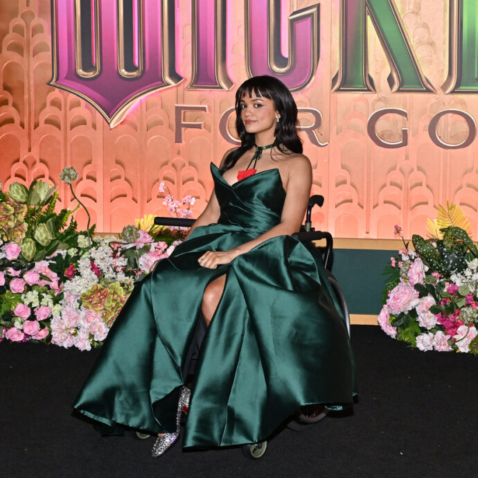 “Non mi hanno fatta salire sull’aereo perché sono in sedia a rotelle. Mi hanno chiesto di alzarmi in piedi e quando ho detto che non potevo mi hanno negato l’imbarco”: la denuncia di Marissa Bode