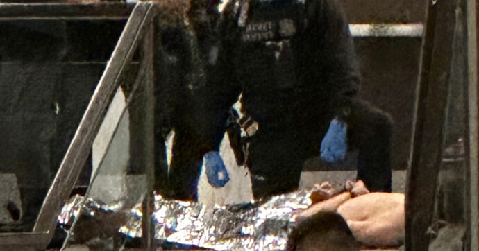 Ecco il piano dell’attentatore alla cena con Donald Trump: il viaggio in treno da Los Angeles, la camera d’albergo e le armi acquistate anni prima