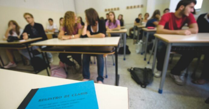 Da Parigi a Siviglia: studenti di quinto organizzano le gite da soli. L’idea dei liceali di Bologna per aggirare i tetti di spesa