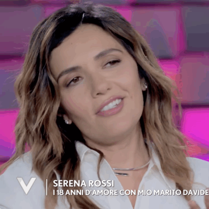 “Mi dissero: ‘Se fai un figlio adesso esci dal giro’. Ci rimasi malissimo, non volevo che qualcuno decidesse per la mia vita”: così Serena Rossi a Verissimo